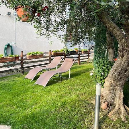 Casa Vacanze Collina Del Lago Pastrengo Exterior photo